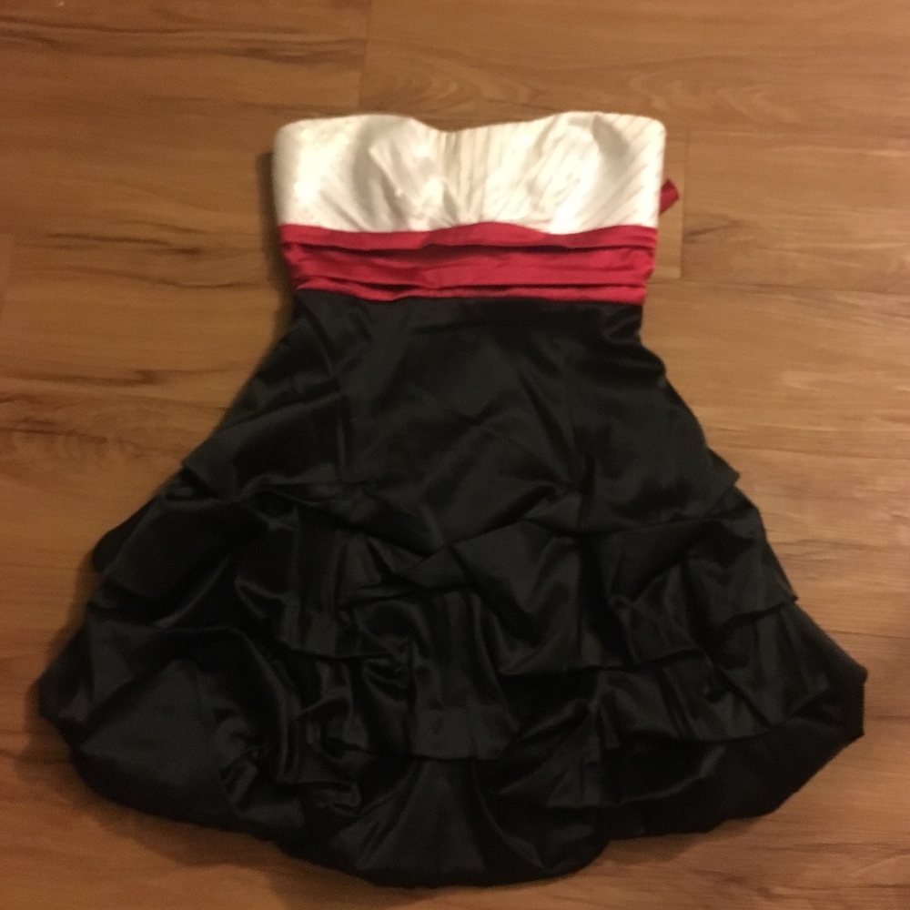 Cute formal cocktail dress